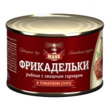 Томат соусындағы балық фрикаделькалары