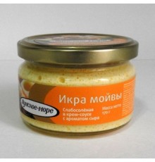 Ірімшік хош иісі бар крем-соустағы мойва уылдырығы 