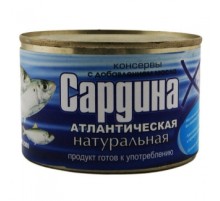 Май қосылған табиғи атлантикалық сардина 