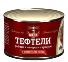Томат соусындағы балық тефтельдері